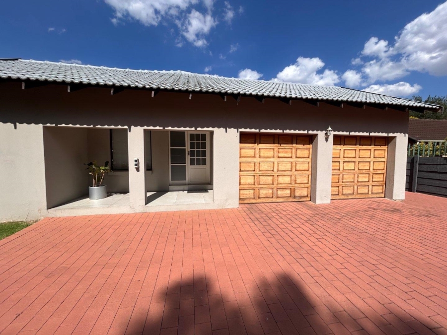3 Bedroom Property for Sale in Brackenhurst Gauteng