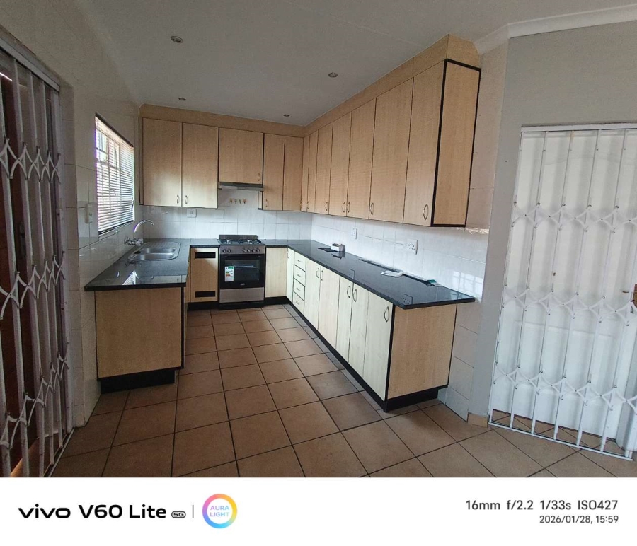 3 Bedroom Property for Sale in New Redruth Gauteng