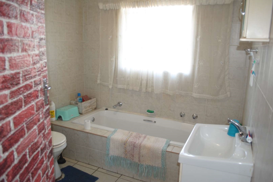 2 Bedroom Property for Sale in Riversdale Gauteng
