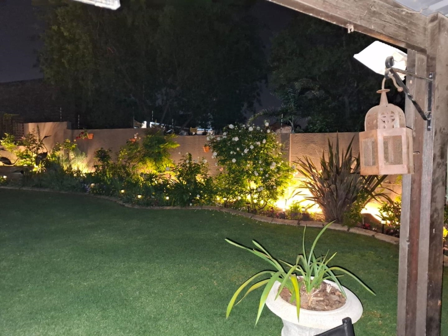 2 Bedroom Property for Sale in Sunward Park Gauteng