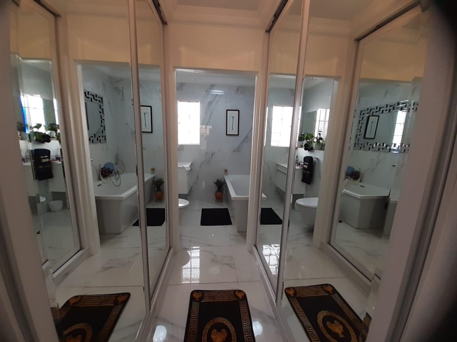 2 Bedroom Property for Sale in Sunward Park Gauteng