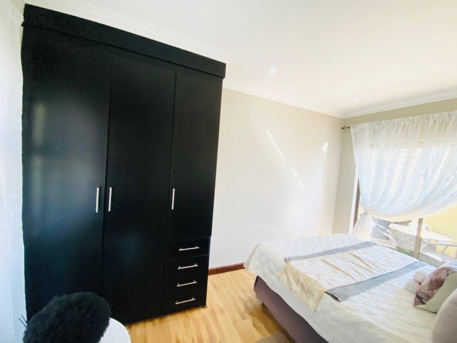 3 Bedroom Property for Sale in Selcourt Gauteng