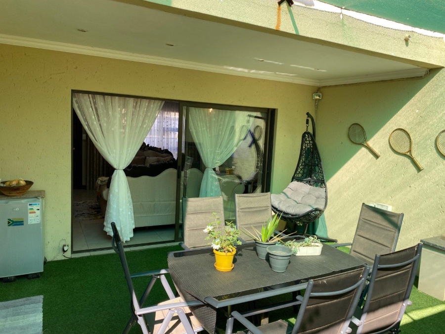 3 Bedroom Property for Sale in Selcourt Gauteng