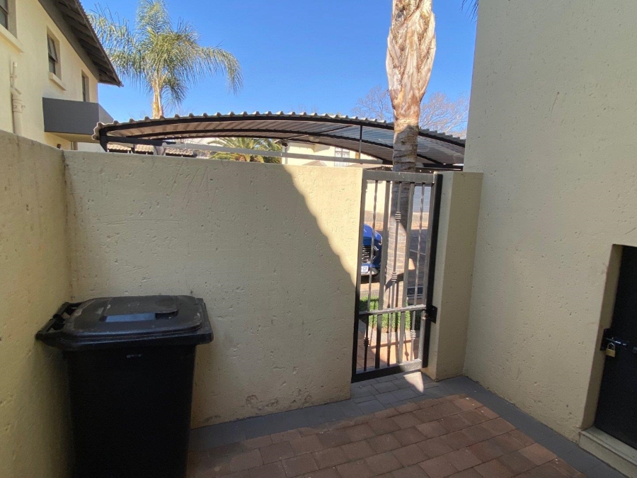 3 Bedroom Property for Sale in Selcourt Gauteng