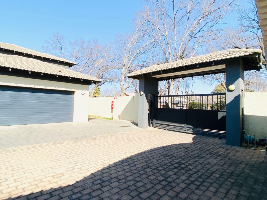 3 Bedroom Property for Sale in Selcourt Gauteng