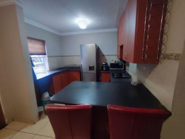 3 Bedroom Property for Sale in Heuwelsig Estate Gauteng