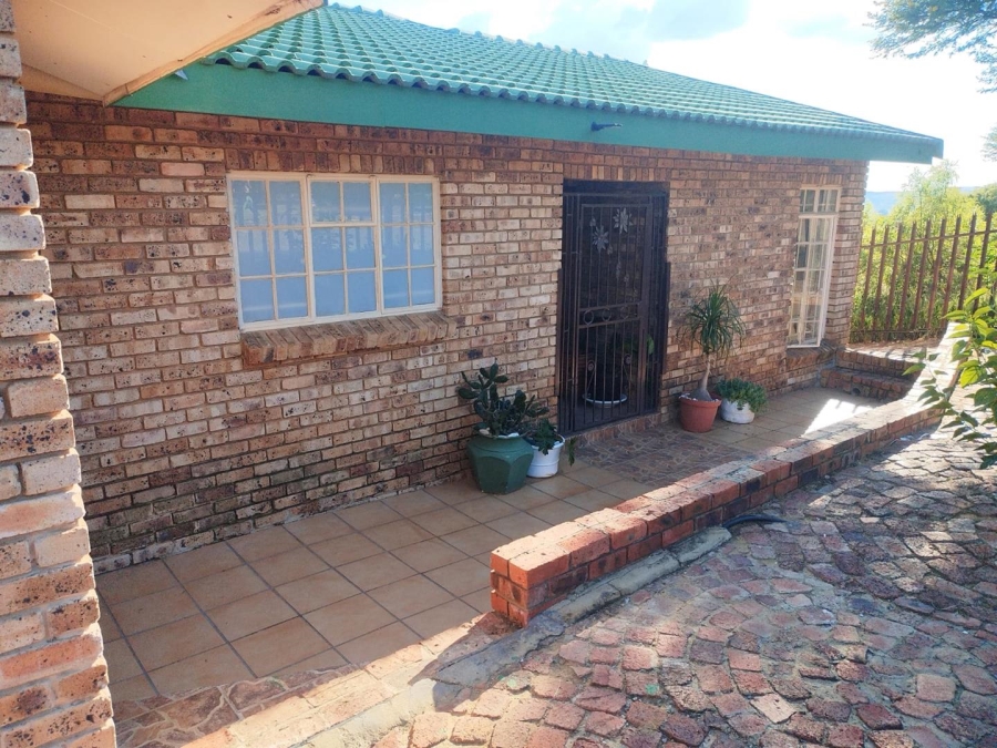 3 Bedroom Property for Sale in Vaaloewer Gauteng