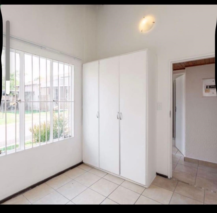 To Let 2 Bedroom Property for Rent in Eden Glen Gauteng