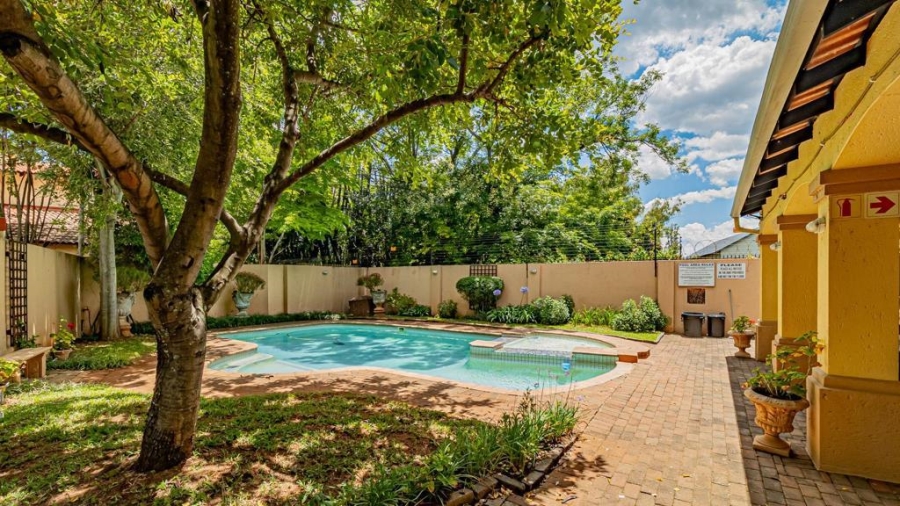 2 Bedroom Property for Sale in Sunninghill Gauteng