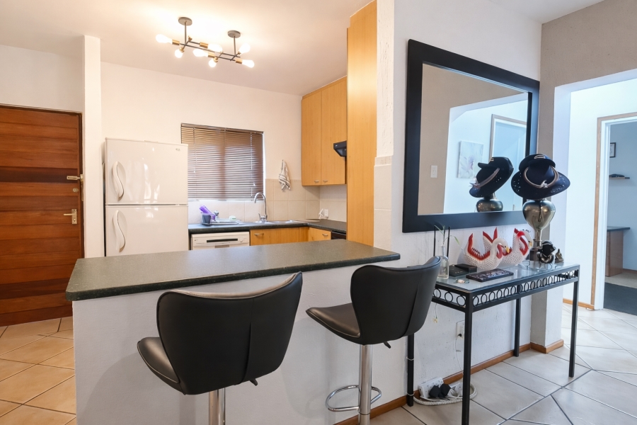 To Let 2 Bedroom Property for Rent in Sunninghill Gauteng