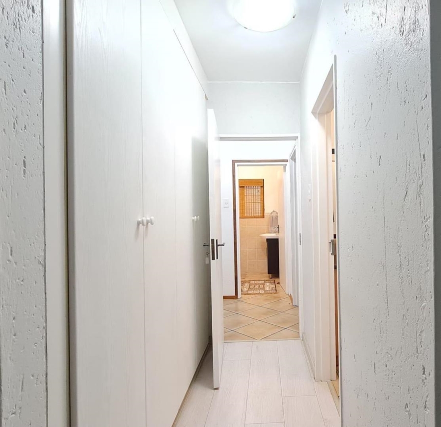 To Let 2 Bedroom Property for Rent in Sunninghill Gauteng