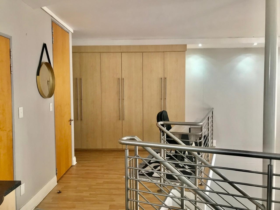 To Let 1 Bedroom Property for Rent in Sandown Gauteng