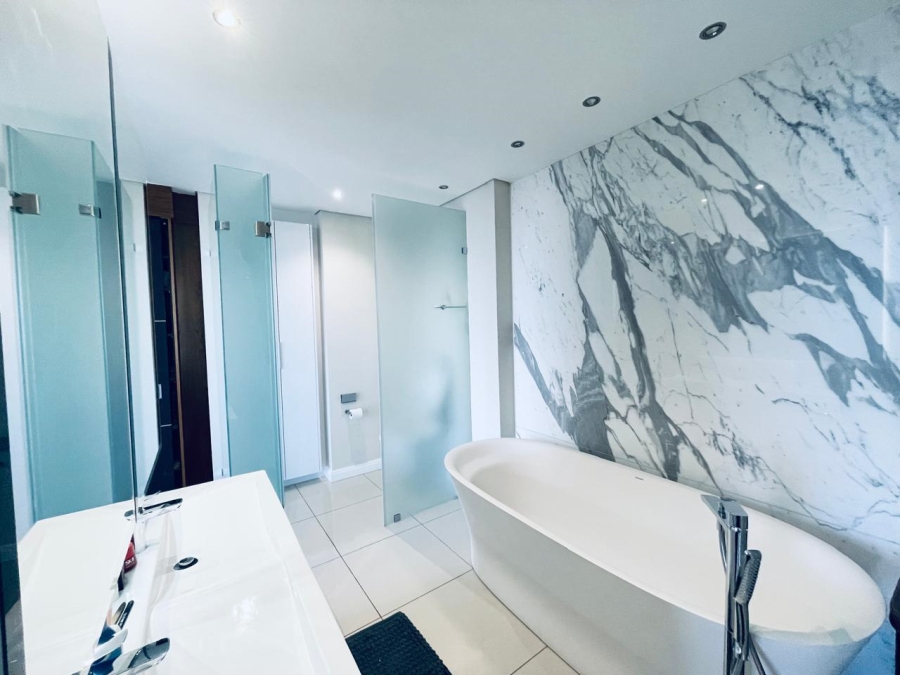 To Let 4 Bedroom Property for Rent in Morningside Gauteng