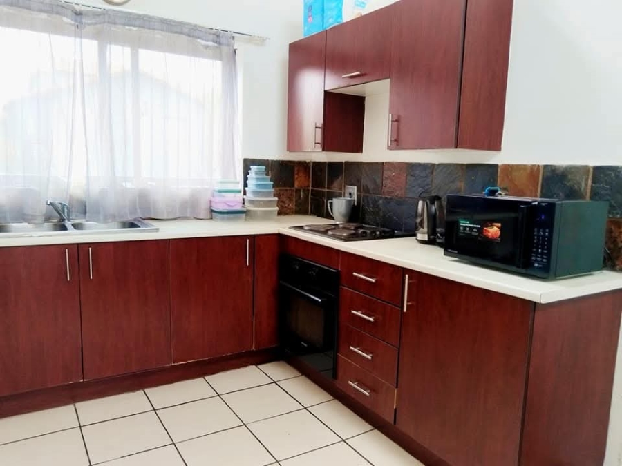 2 Bedroom Property for Sale in Honeydew Grove Gauteng