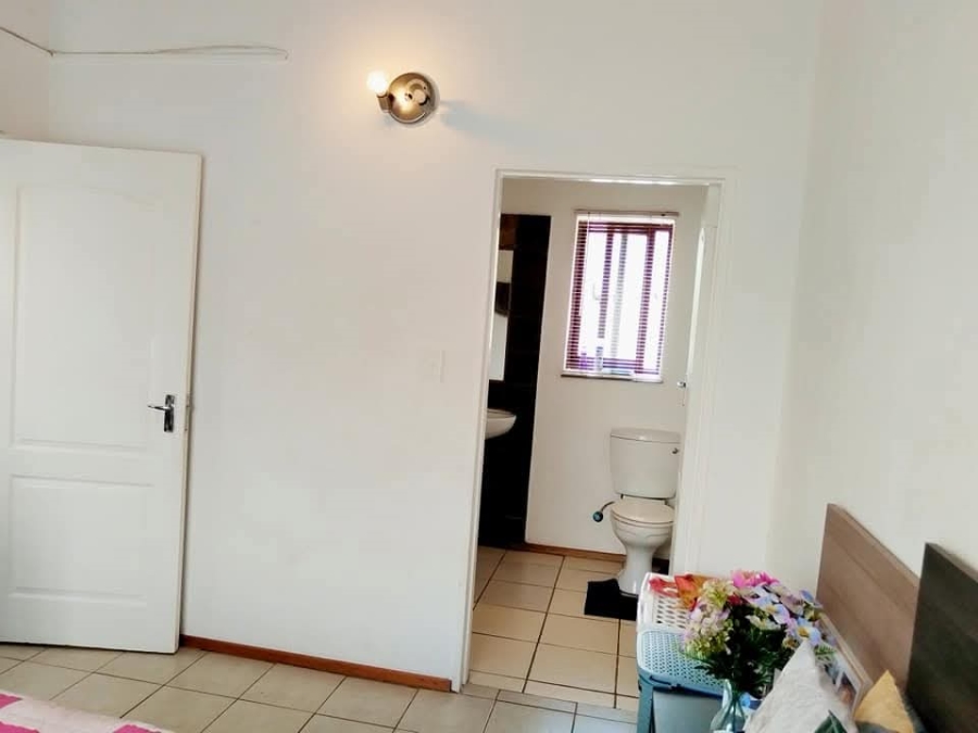 2 Bedroom Property for Sale in Honeydew Grove Gauteng