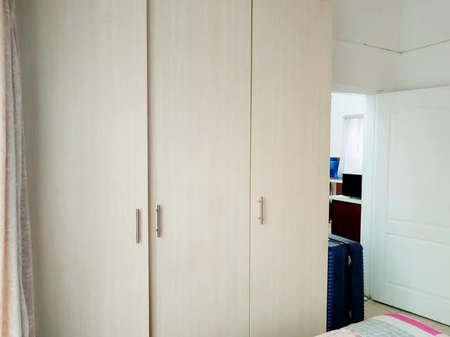 2 Bedroom Property for Sale in Honeydew Grove Gauteng