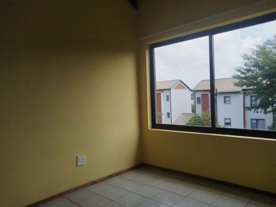 2 Bedroom Property for Sale in Honeydew Grove Gauteng