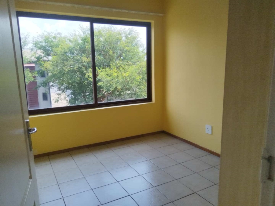 2 Bedroom Property for Sale in Honeydew Grove Gauteng