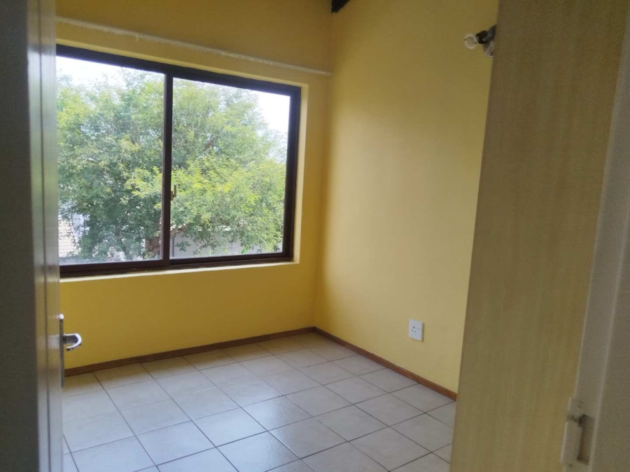 2 Bedroom Property for Sale in Honeydew Grove Gauteng