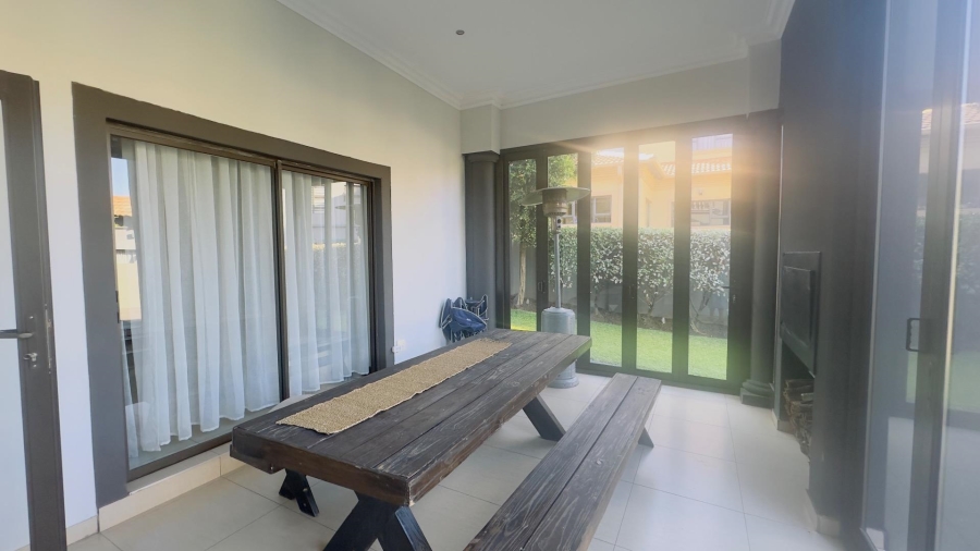 To Let 4 Bedroom Property for Rent in Blue Valley Golf Estate Gauteng