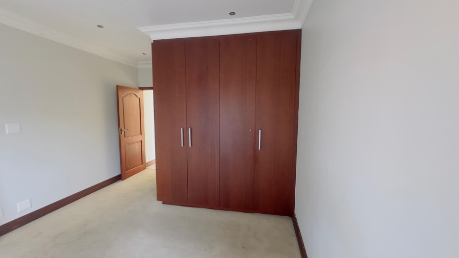 To Let 4 Bedroom Property for Rent in Blue Valley Golf Estate Gauteng