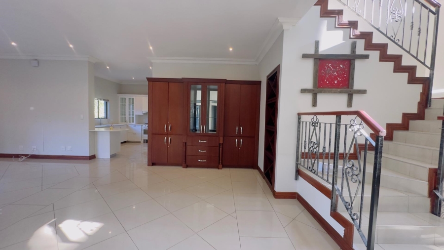To Let 4 Bedroom Property for Rent in Blue Valley Golf Estate Gauteng