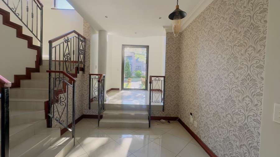 To Let 4 Bedroom Property for Rent in Blue Valley Golf Estate Gauteng