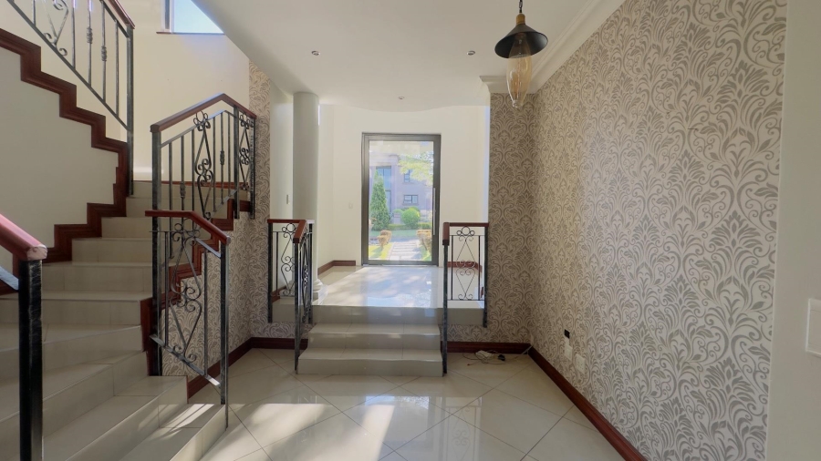 To Let 4 Bedroom Property for Rent in Blue Valley Golf Estate Gauteng