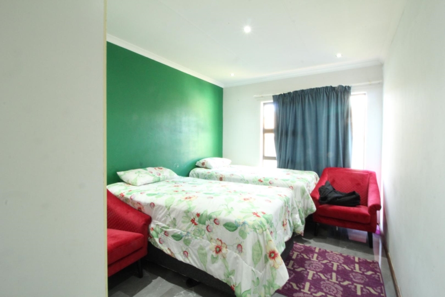 3 Bedroom Property for Sale in Kosmosdal Gauteng