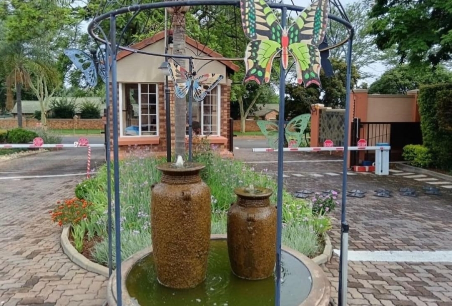 2 Bedroom Property for Sale in Equestria Gauteng