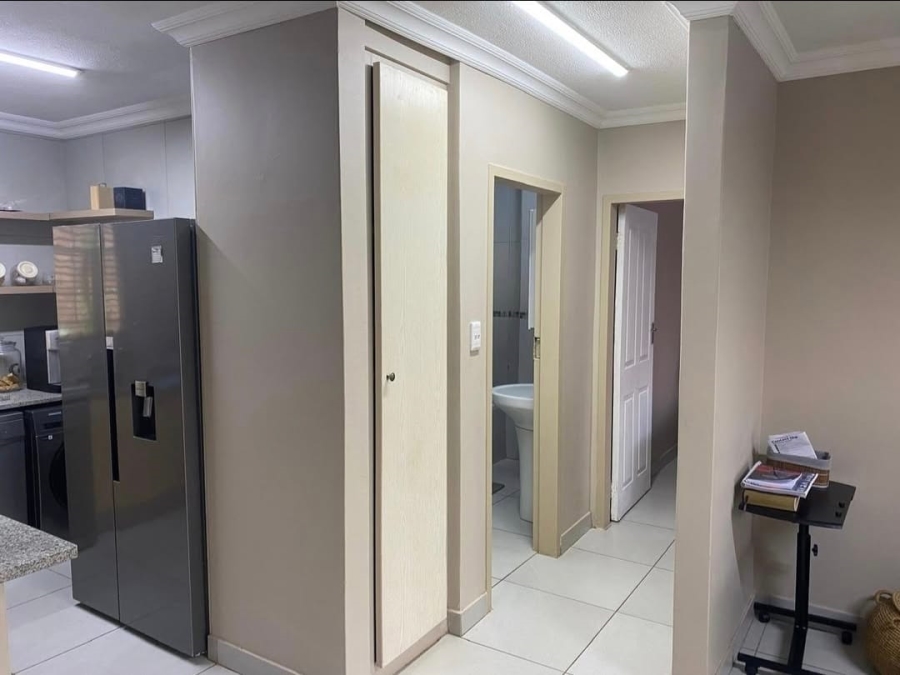 2 Bedroom Property for Sale in Equestria Gauteng