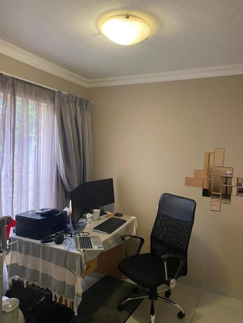 2 Bedroom Property for Sale in Equestria Gauteng