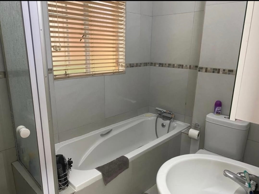 2 Bedroom Property for Sale in Equestria Gauteng