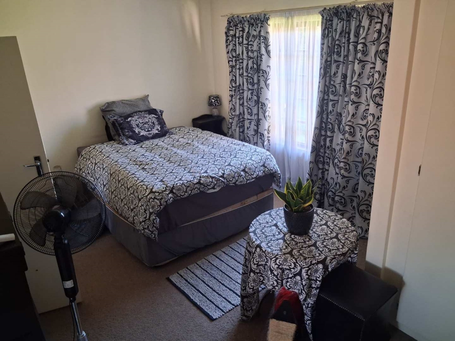 3 Bedroom Property for Sale in Faerie Glen Gauteng
