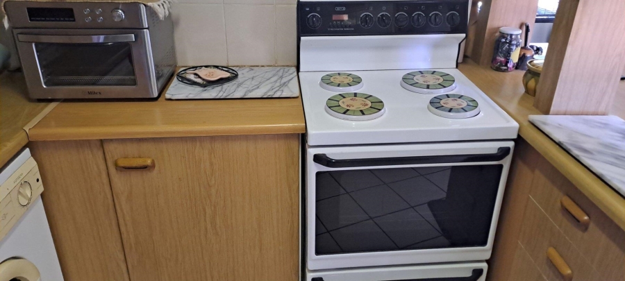 3 Bedroom Property for Sale in Annlin Gauteng