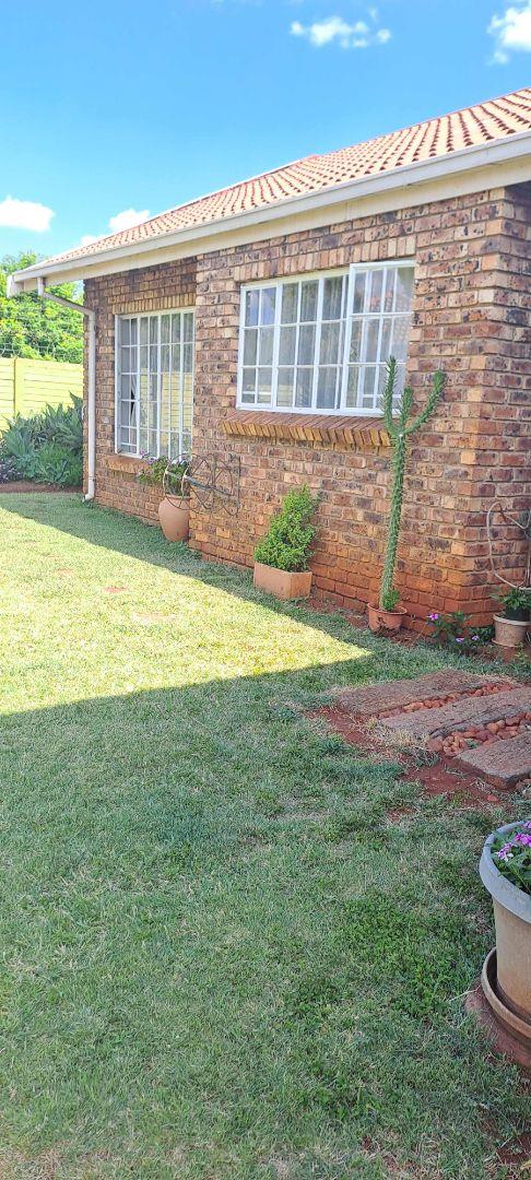 3 Bedroom Property for Sale in Annlin Gauteng