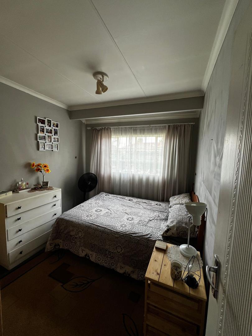 3 Bedroom Property for Sale in Annlin Gauteng