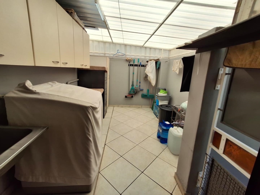 2 Bedroom Property for Sale in Terenure Gauteng