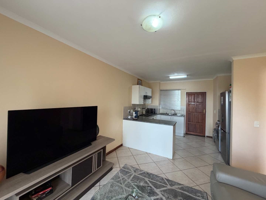 2 Bedroom Property for Sale in Noordheuwel Gauteng