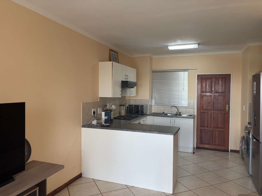 2 Bedroom Property for Sale in Noordheuwel Gauteng