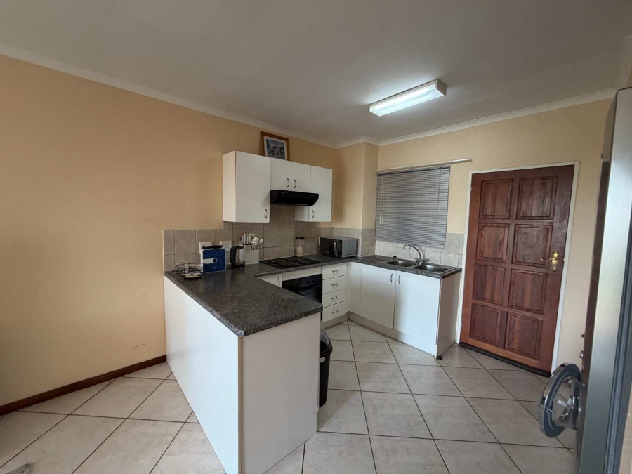2 Bedroom Property for Sale in Noordheuwel Gauteng