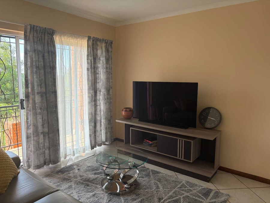 2 Bedroom Property for Sale in Noordheuwel Gauteng