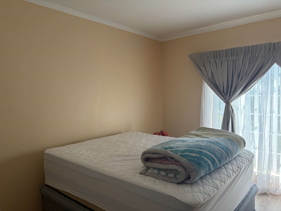 2 Bedroom Property for Sale in Noordheuwel Gauteng