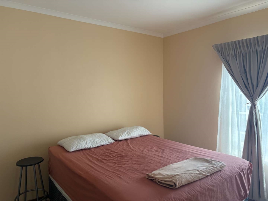 2 Bedroom Property for Sale in Noordheuwel Gauteng