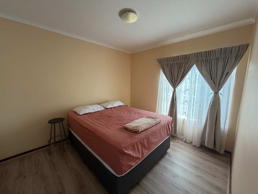 2 Bedroom Property for Sale in Noordheuwel Gauteng