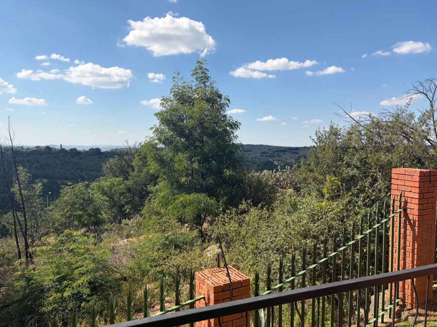 2 Bedroom Property for Sale in Noordheuwel Gauteng