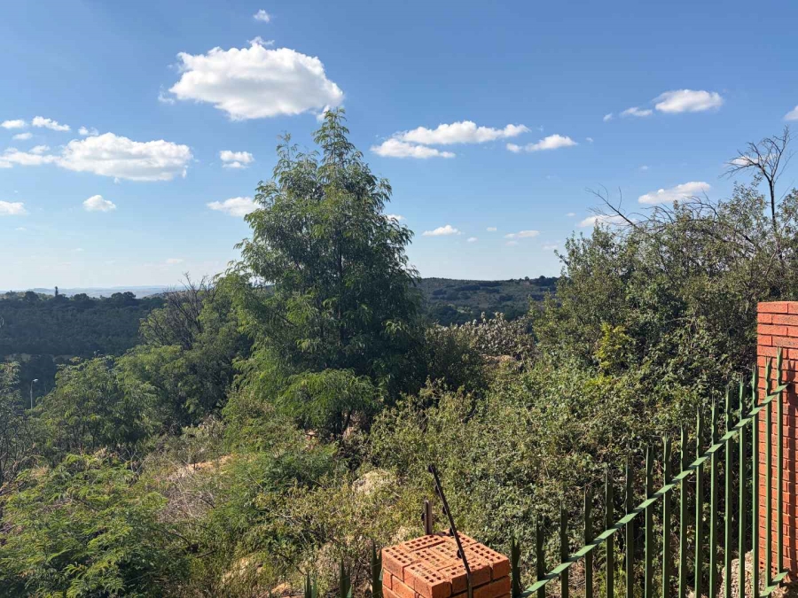 2 Bedroom Property for Sale in Noordheuwel Gauteng