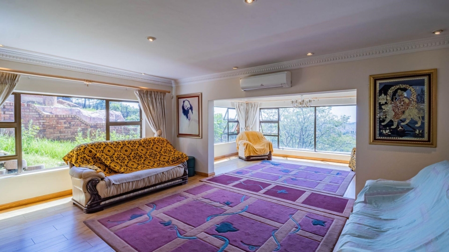 5 Bedroom Property for Sale in Glenvista Gauteng