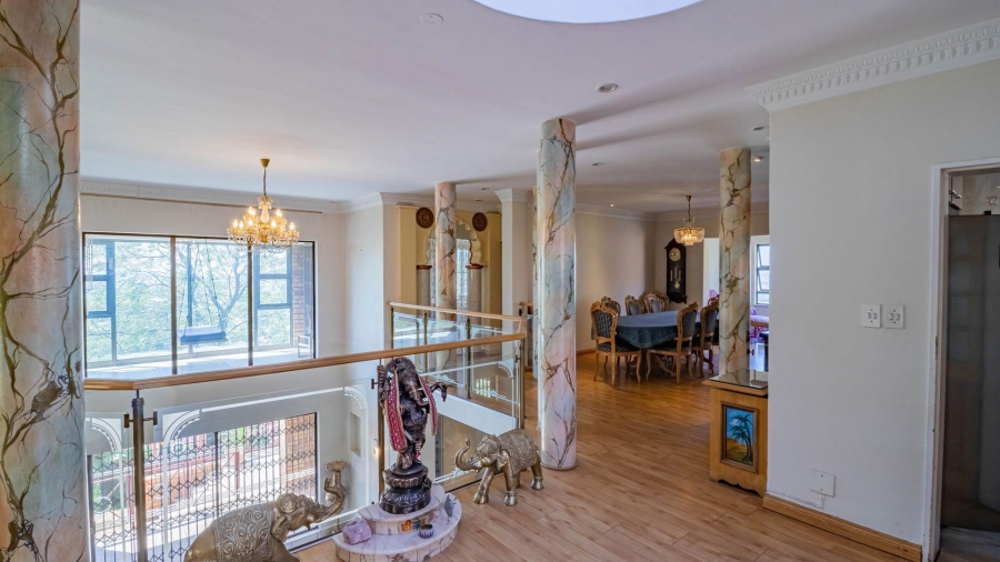 5 Bedroom Property for Sale in Glenvista Gauteng