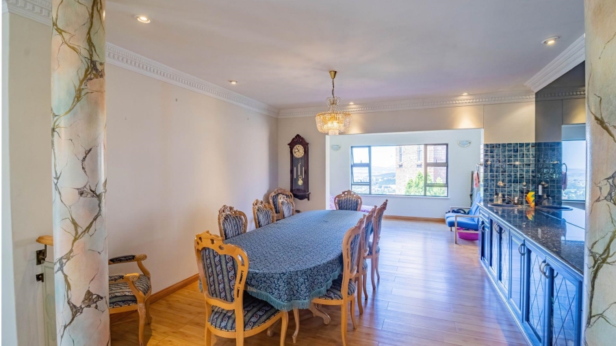 5 Bedroom Property for Sale in Glenvista Gauteng